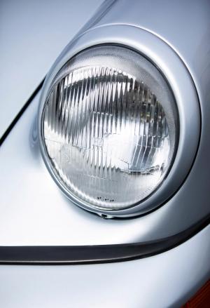 Porsche 911 Carrera RS 3.6 Touring 1992 года  (WW)